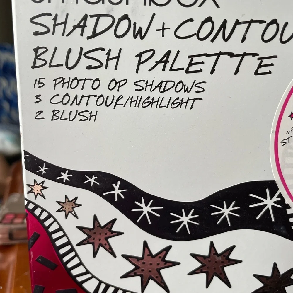 Smashbox drawn in decked out 20 shades shadow contour highlights